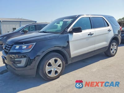 2017 FORD EXPLORER POLICE INTERCEPTOR 1FM5K8AT3HGC35594 - główne zdjęcie licytacji z USA - miniatura