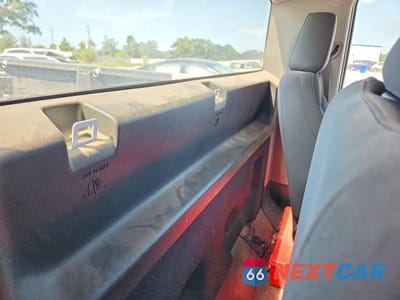 Zdjęcie 10 z 12 samochodu: 2021 CHEVROLET SILVERADO C1500 VIN:3GCNWAEF5MG219559 - miniatura