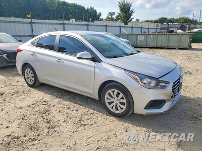 Czwarte zdjęcie samochodu z boku: 2022 HYUNDAI ACCENT SE VIN:3KPC24A67NE184725 - miniatura