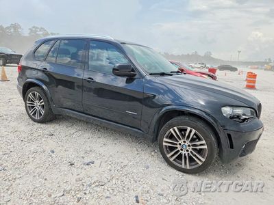 Czwarte zdjęcie samochodu z boku: 2013 BMW X5 XDRIVE35I VIN:5UXZV4C52D0B09574 - miniatura