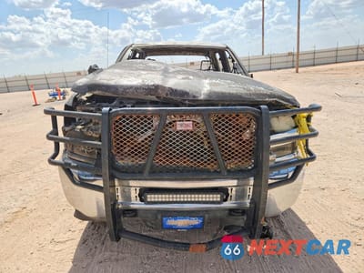 Piąte zdjęcie samochodu w środku: 2015 CHEVROLET SILVERADO C2500 HEAVY DUTY VIN:1GC1CUEG8FF160027 - miniatura