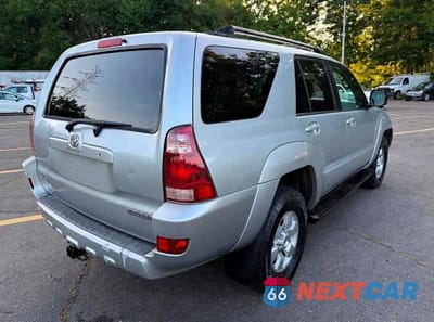 Trzecie zdjęcie samochodu z tyłu: 2005 TOYOTA 4RUNNER SR5 VIN:JTEBU14RX50066263 - miniatura