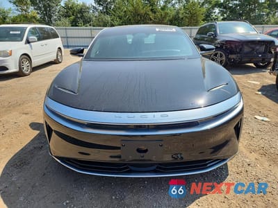 Piąte zdjęcie samochodu w środku: 2023 LUCID MOTORS AIR TOURING VIN:50EA1TEA7PA001053 - miniatura