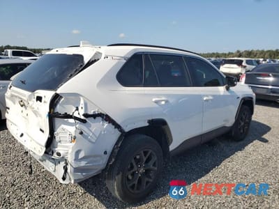 Trzecie zdjęcie samochodu z tyłu: 2024 TOYOTA RAV4 XLE VIN:2T3W1RFV1RC270105 - miniatura