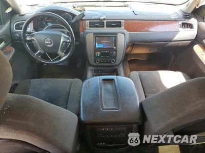 Zdjęcie 8 z 13 samochodu: 2008 GMC YUKON XL C1500 VIN:1GKFC16J68R202554 - miniatura