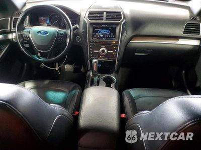 Zdjęcie 8 z 12 samochodu: 2016 FORD EXPLORER LIMITED VIN:1FM5K8F83GGB65985 - miniatura