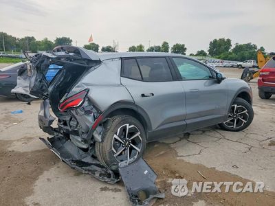 Trzecie zdjęcie samochodu z tyłu: 2025 CHEVROLET EQUINOX LT VIN:3GN7DMRP6SS222197 - miniatura