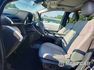Zdjęcie 7 z 13 samochodu: 2026 TOYOTA SIENNA XLE 8-PASSENGER VIN:5TDYRKEC8TS327383 - miniatura
