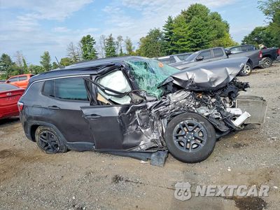 Czwarte zdjęcie samochodu z boku: 2020 JEEP COMPASS SPORT VIN:3C4NJCAB4LT118046 - miniatura