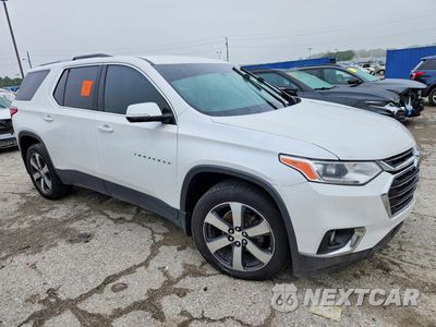 Czwarte zdjęcie samochodu z boku: 2018 CHEVROLET TRAVERSE LT VIN:1GNEVHKW4JJ197474 - miniatura