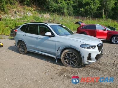 Czwarte zdjęcie samochodu z boku: 2024 BMW X3 XDRIVE30I VIN:5UX53DP02R9V89506 - miniatura