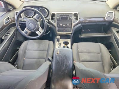 Zdjęcie 8 z 12 samochodu: 2012 JEEP GRAND CHEROKEE LAREDO VIN:1C4RJFAG6CC174208 - miniatura