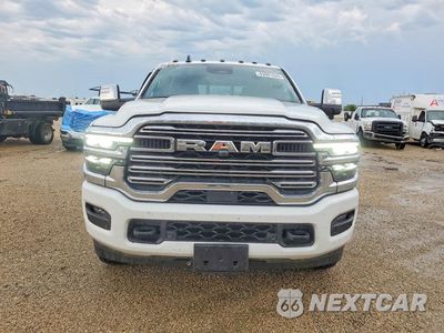 Piąte zdjęcie samochodu w środku: 2026 RAM 3500 LARAMIE VIN:3C63RRJL9TG278628 - miniatura