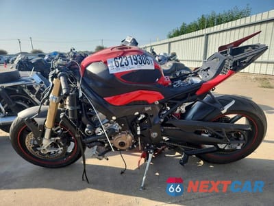 Trzecie zdjęcie samochodu z tyłu: 2020 BMW S 1000 RR VIN:WB10E2303LZJ28383 - miniatura