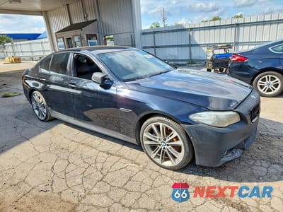 Czwarte zdjęcie samochodu z boku: 2016 BMW 550 XI VIN:WBAKP9C54GD980817 - miniatura