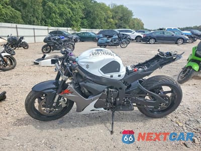Trzecie zdjęcie samochodu z tyłu: 2015 SUZUKI GSX-R600 VIN:JS1GN7FA6F2101303 - miniatura
