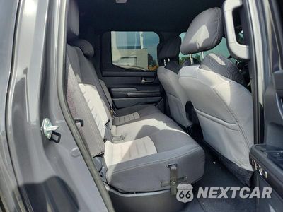 Zdjęcie 10 z 13 samochodu: 2025 TOYOTA TACOMA TRD SPORT VIN:3TMKB5FN1SM053616 - miniatura