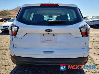 Zdjęcie 6 z 13 samochodu: 2018 FORD ESCAPE S VIN:1FMCU0F7XJUA36516 - miniatura