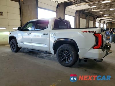 Drugie zdjęcie samochodu z przodu: 2026 TOYOTA TUNDRA PLATINUM HV VIN:5TFWC5DB8TX145874 - miniatura