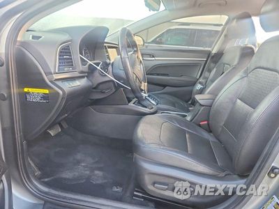 Zdjęcie 7 z 13 samochodu: 2017 HYUNDAI ELANTRA LIMITED VIN:KMHD84LF9HU224515 - miniatura