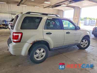 Trzecie zdjęcie samochodu z tyłu: 2008 FORD ESCAPE XLT VIN:1FMCU93168KD55423 - miniatura