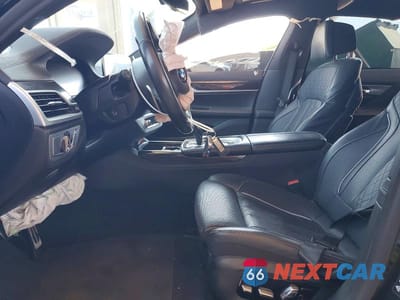 Zdjęcie 7 z 13 samochodu: 2022 BMW 750 XI VIN:WBA7U2C04NCJ56975 - miniatura