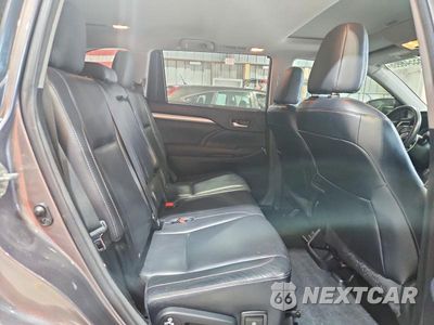 Zdjęcie 11 z 13 samochodu: 2015 TOYOTA HIGHLANDER XLE VIN:5TDKKRFH1FS063022 - miniatura