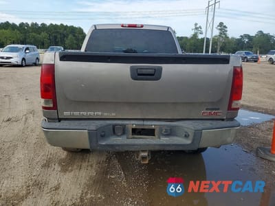 Zdjęcie 6 z 12 samochodu: 2008 GMC SIERRA C1500 VIN:3GTEC13J18G311645 - miniatura
