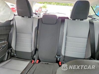 Zdjęcie 10 z 13 samochodu: 2017 FORD ESCAPE S VIN:1FMCU9FD5HUC39446 - miniatura