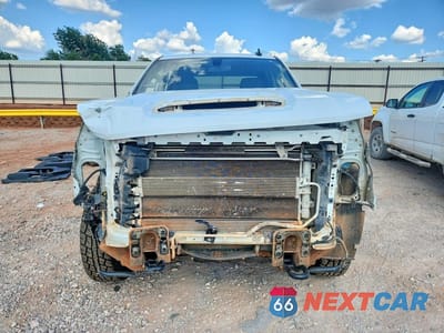 Piąte zdjęcie samochodu w środku: 2021 CHEVROLET SILVERADO K2500 HEAVY DUTY LT VIN:1GC1YNEY2MF273436 - miniatura