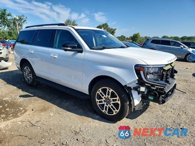 Czwarte zdjęcie samochodu z boku: 2025 FORD EXPEDITION ACTIVE VIN:1FMJU1J88SEA23157 - miniatura