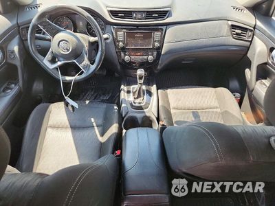 Zdjęcie 8 z 13 samochodu: 2018 NISSAN ROGUE SV VIN:KNMAT2MT7JP533676 - miniatura