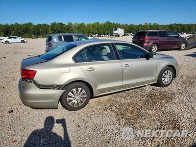 Trzecie zdjęcie samochodu z tyłu: 2014 VOLKSWAGEN JETTA BASE VIN:3VW2K7AJ4EM283796 - miniatura