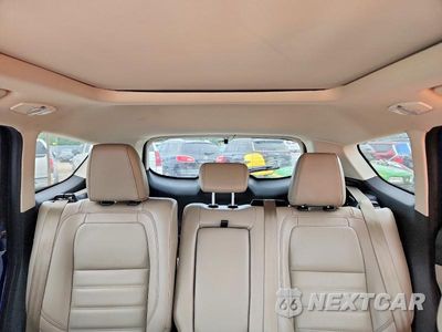 Zdjęcie 10 z 13 samochodu: 2017 FORD ESCAPE TITANIUM VIN:1FMCU9J99HUC44233 - miniatura