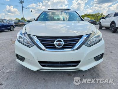 Piąte zdjęcie samochodu w środku: 2017 NISSAN ALTIMA 2.5 SV VIN:1N4AL3AP9HC222352 - miniatura