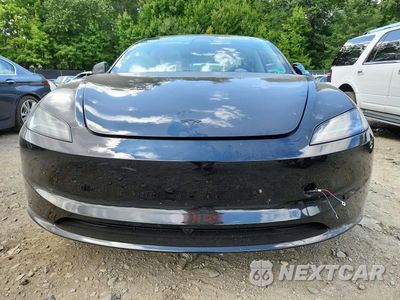 Piąte zdjęcie samochodu w środku: 2026 TESLA MODEL 3 VIN:5YJ3E1EAXTF139628 - miniatura