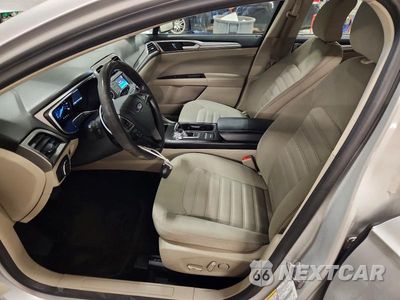 Zdjęcie 7 z 13 samochodu: 2017 FORD FUSION SE VIN:3FA6P0H71HR383228 - miniatura