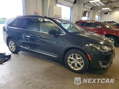 Czwarte zdjęcie samochodu z boku: 2018 CHRYSLER PACIFICA TOURING L VIN:2C4RC1BG1JR103871 - miniatura