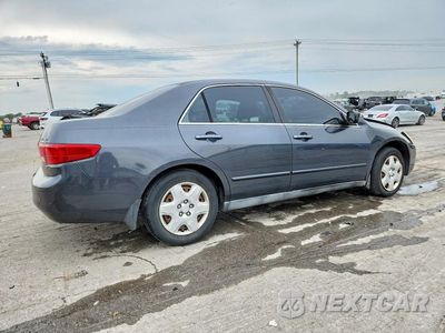 Trzecie zdjęcie samochodu z tyłu: 2005 HONDA ACCORD LX VIN:1HGCM66325A013700 - miniatura