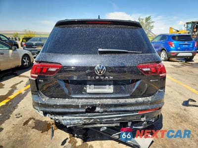 Zdjęcie 6 z 12 samochodu: 2022 VOLKSWAGEN TIGUAN SE R-LINE BLACK VIN:3VV8B7AX0NM000782 - miniatura