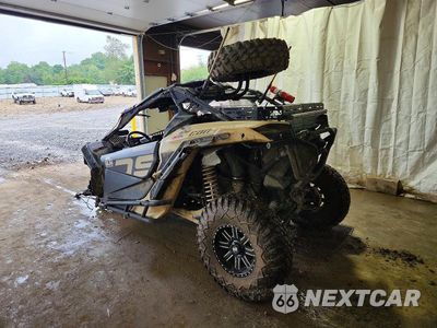 Trzecie zdjęcie samochodu z tyłu: 2022 CAN-AM MAVERICK X3 UTILITY VEHICLE VIN:3JBVGAY46NE002190 - miniatura