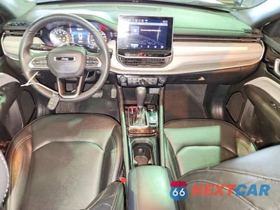 Zdjęcie 8 z 13 samochodu: 2025 JEEP COMPASS LIMITED VIN:3C4NJDCN6ST504995 - miniatura