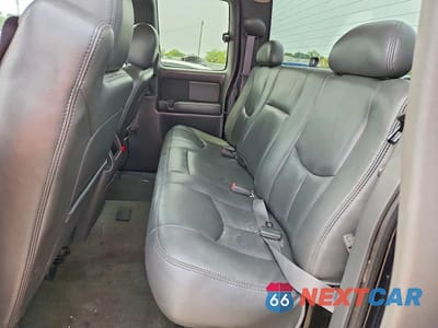 Zdjęcie 10 z 13 samochodu: 2004 GMC SIERRA K2500 HEAVY DUTY VIN:1GTHK29174E213122 - miniatura