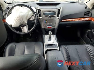 Zdjęcie 8 z 12 samochodu: 2011 SUBARU OUTBACK 2.5I LIMITED VIN:4S4BRBKC8B3388321 - miniatura