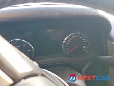 Zdjęcie 9 z 13 samochodu: 2018 GMC YUKON XL DENALI VIN:1GKS2HKJ4JR178891 - miniatura