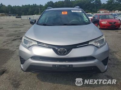Piąte zdjęcie samochodu w środku: 2017 TOYOTA RAV4 LE VIN:2T3BFREV1HW615664 - miniatura