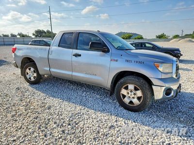 Czwarte zdjęcie samochodu z boku: 2011 TOYOTA TUNDRA DOUBLE CAB SR5 VIN:5TFRY5F13BX107633 - miniatura