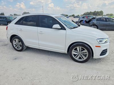 Czwarte zdjęcie samochodu z boku: 2017 AUDI Q3 PREMIUM VIN:WA1BCCFS2HR008919 - miniatura