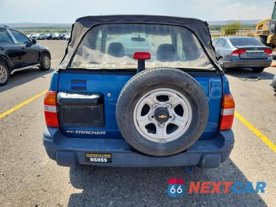Zdjęcie 6 z 12 samochodu: 2001 CHEVROLET TRACKER VIN:2CNBE18C716906066 - miniatura