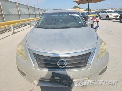 Piąte zdjęcie samochodu w środku: 2015 NISSAN ALTIMA 2.5 S VIN:1N4AL3APXFC482871 - miniatura